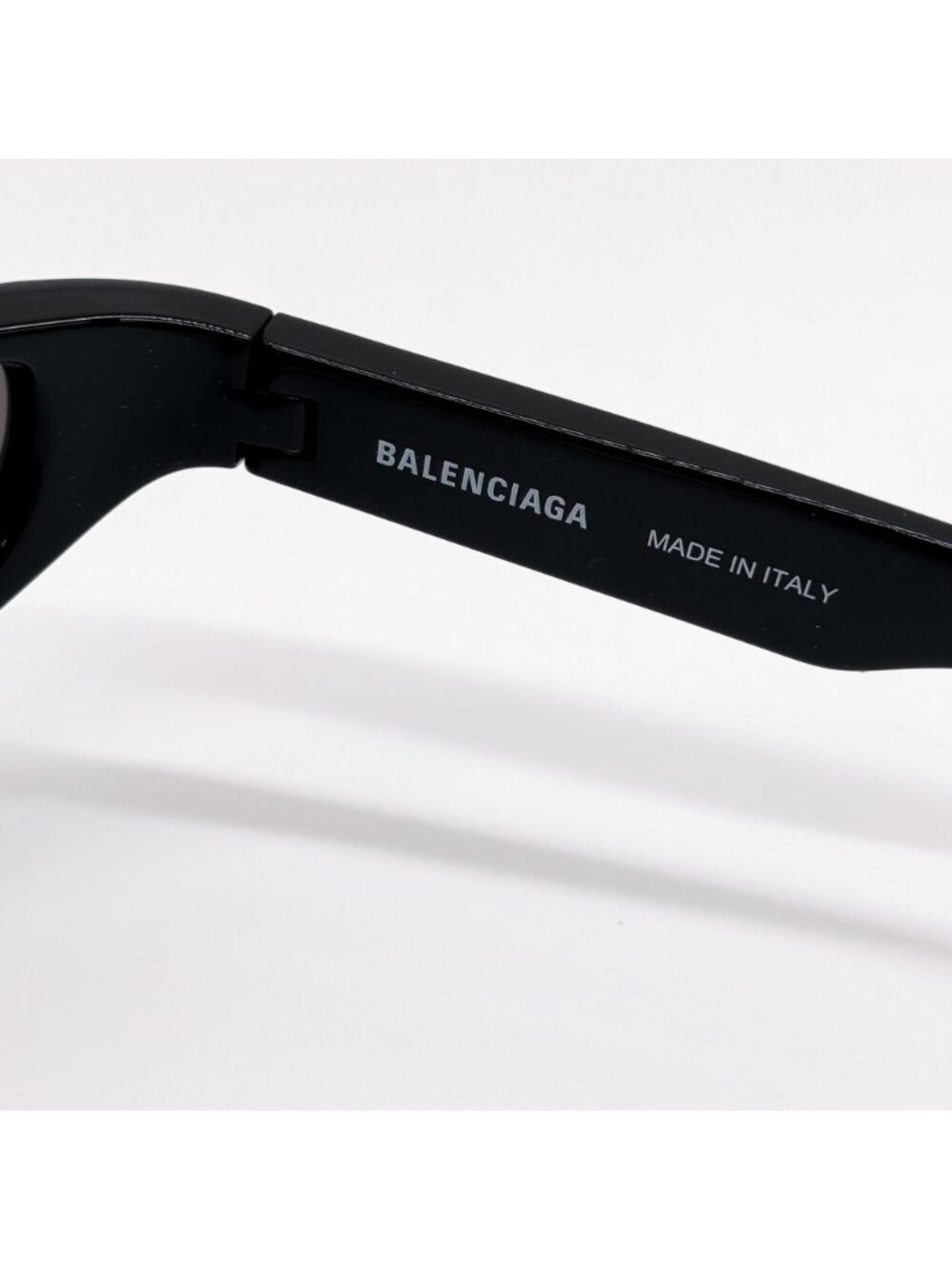 NEW BALENCIAGA BB0202S 001 SUNGLASSES BLACK OVERSIZED WOMEN EYEWEAR BALENCIAGA - Picture 11 of 12